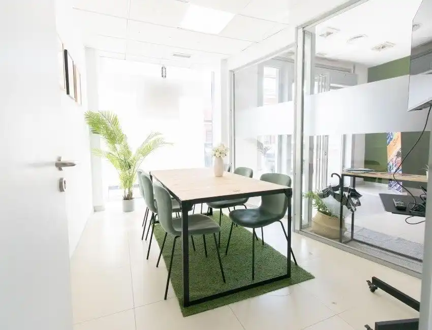 Esszimmer von Büro zur Miete in Museros