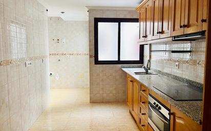 Kitchen of Flat for sale in Albatera  with Air Conditioner and Balcony