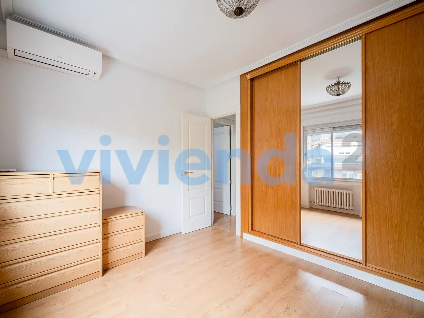 Schlafzimmer von Wohnung zum Verkauf in Madrid mit Klimaanlage, Heizung und Schwimmbad