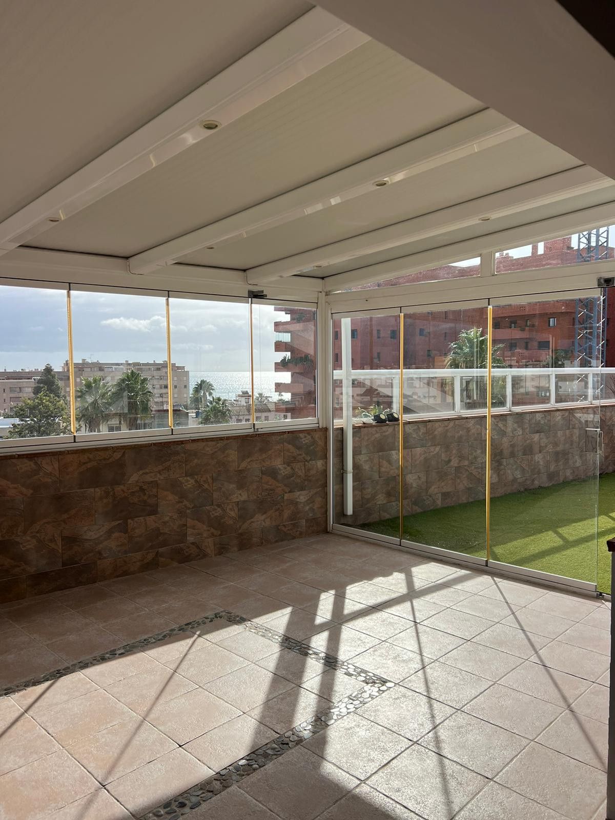 Terraza de Ático de alquiler en Estepona con Aire acondicionado, Terraza y Trastero