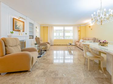 Flat with lift for sale in Carrer de Colón