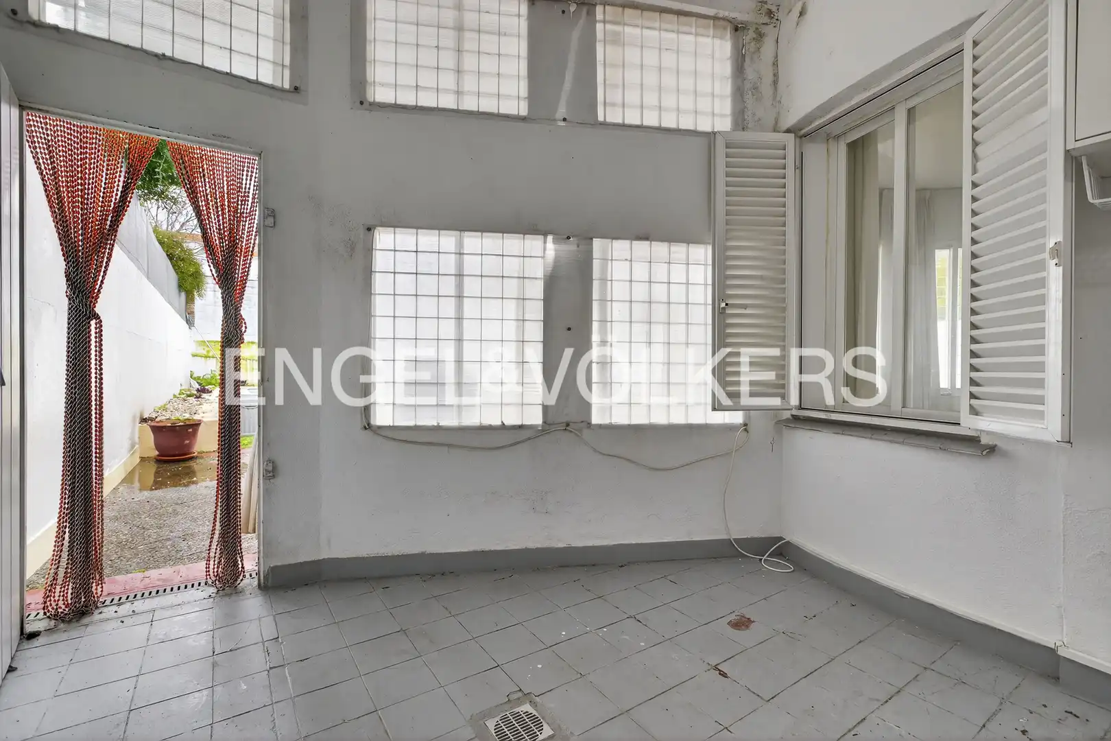 Exterior view of Houses for sale in Tomares  with Air Conditioner, Heating and Private garden