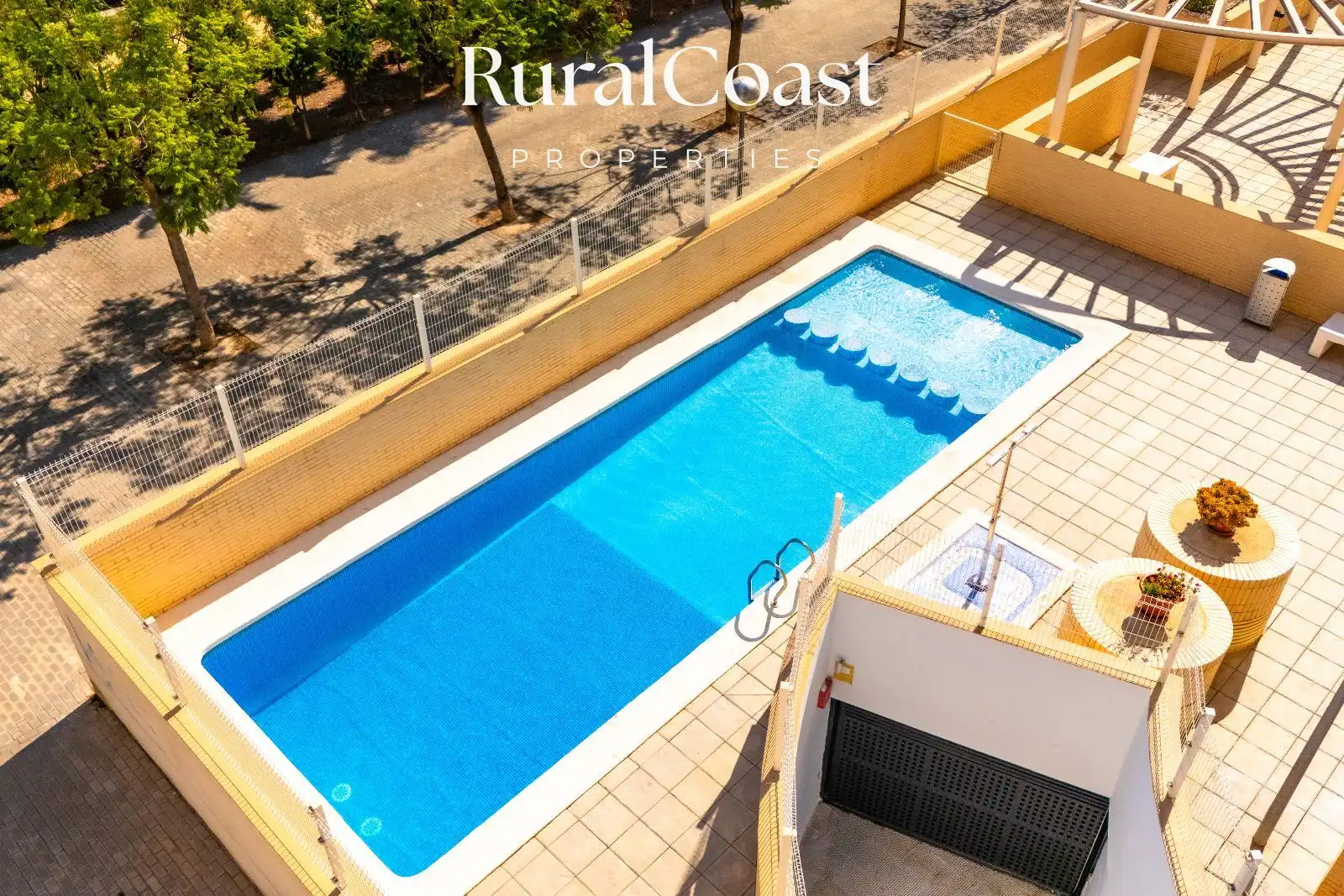 Piscina de Pis en venda en El Campello amb Aire condicionat, Terrassa i Traster