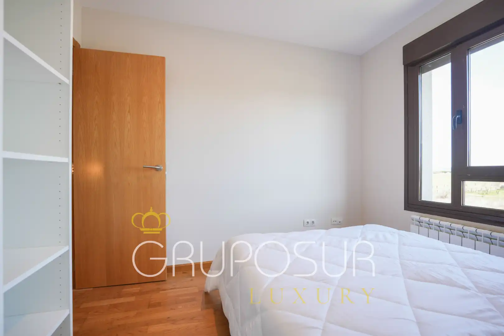 Schlafzimmer von Einfamilien-Reihenhaus zum Verkauf in Aldeamayor de San Martín mit Heizung, Privatgarten und Parkett