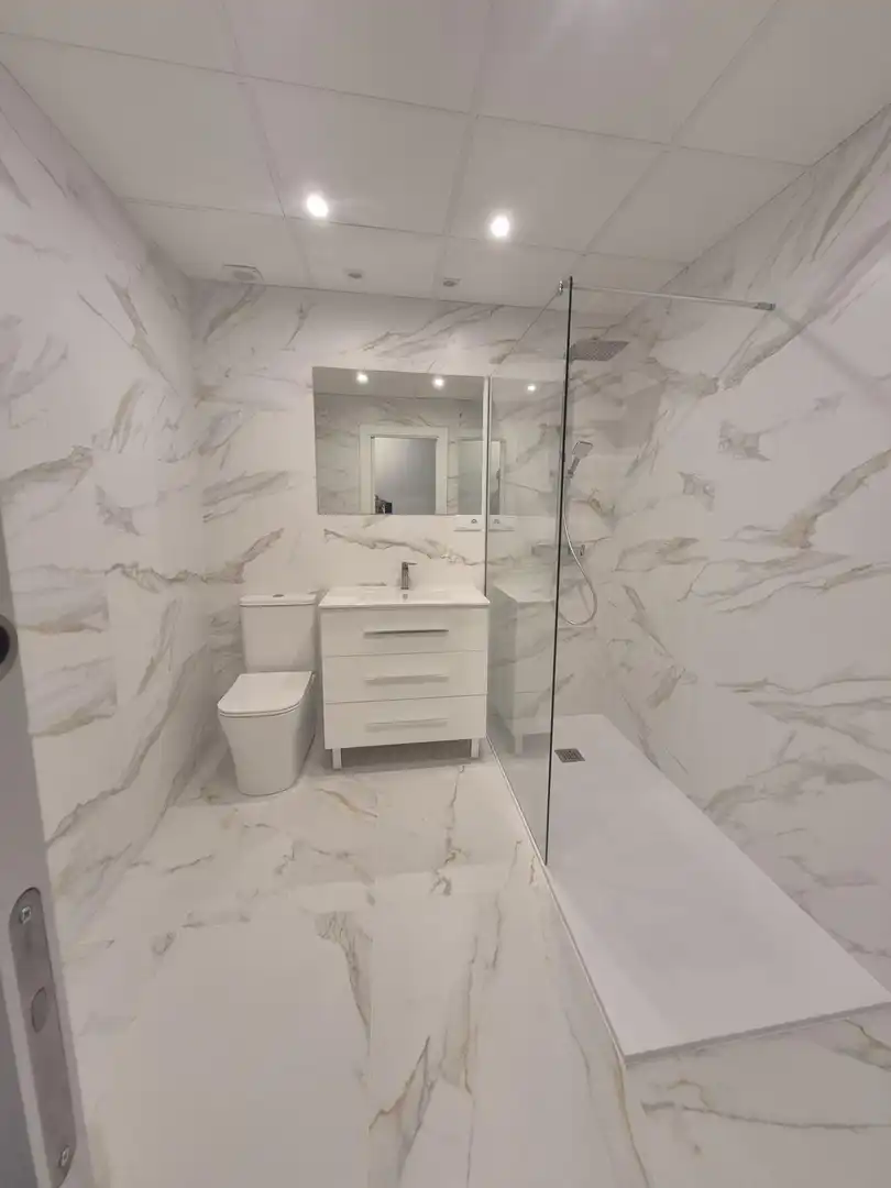 Baño de Planta baja en venta en Elche / Elx
