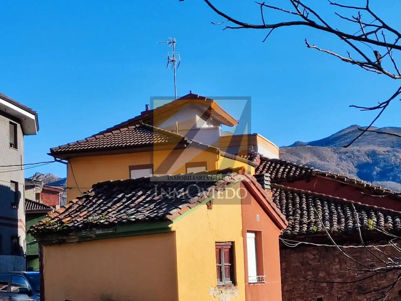 Vista exterior de Casa o chalet en venta en Riosa con Terraza