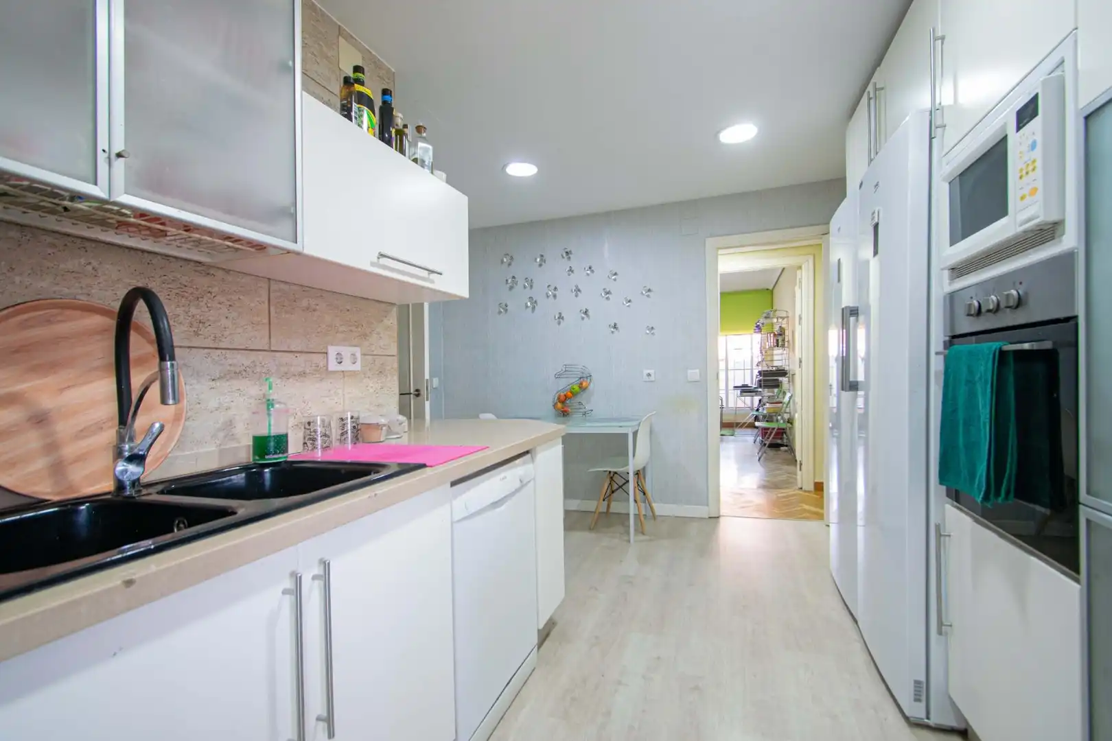 Kitchen of Attic for sale in Sevilla  with Air Conditioner, Heating and Parquet flooring