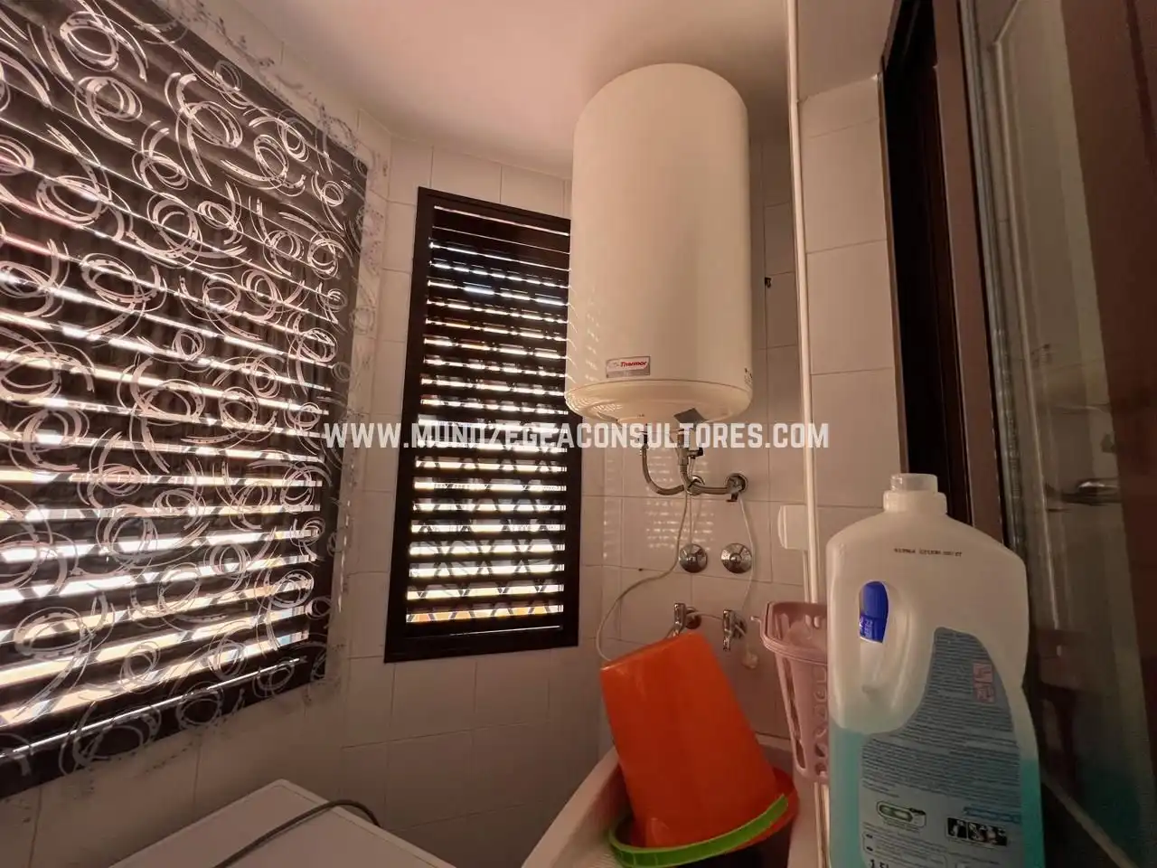 Bathroom of Flat for rent in Lucena  with Air Conditioner and Furnished