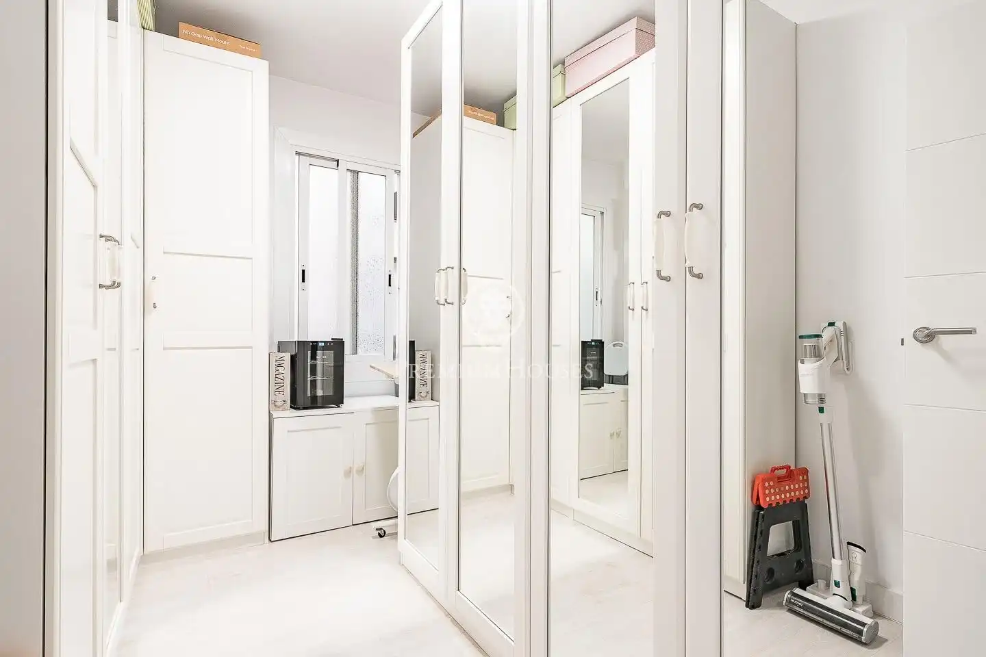 Schlafzimmer von Wohnungen zum Verkauf in Barcelona mit Klimaanlage, Heizung und Parkett