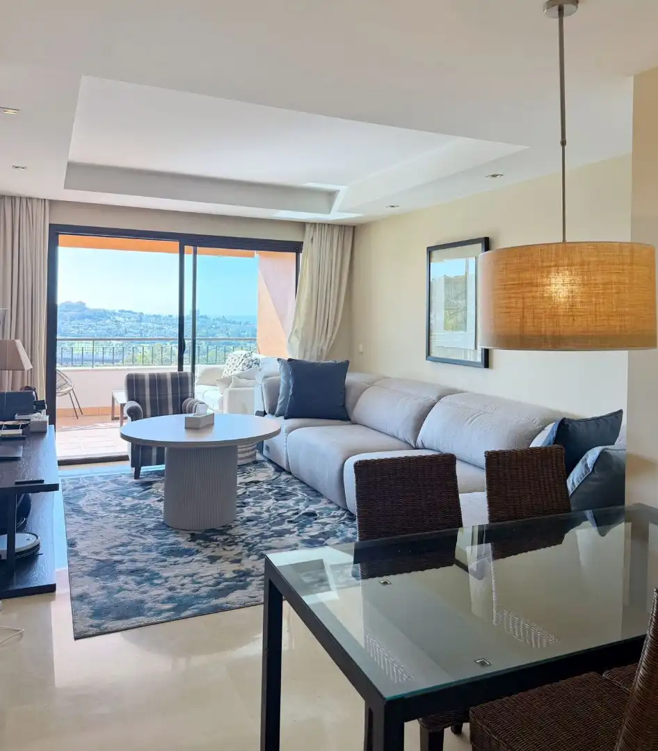 Living room of Flat for rent in Benahavís  with Air Conditioner, Storage room and Furnished