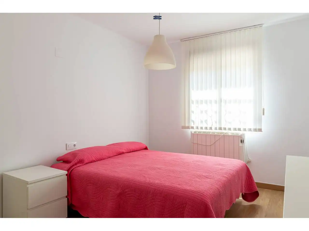 Habitación de Casa o chalet en venta en Godelleta con Aire acondicionado, Calefacción y Jardín privado