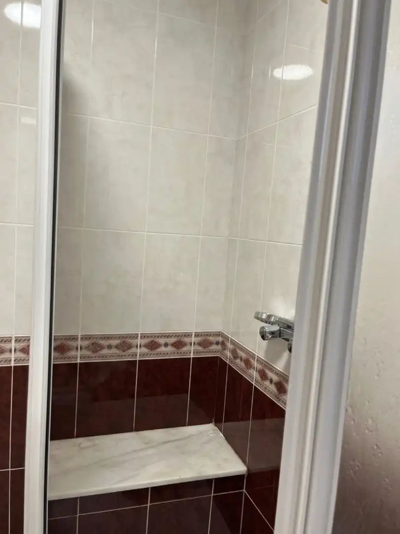 Baño de Piso en venta en Málaga con Aire acondicionado y Amueblado