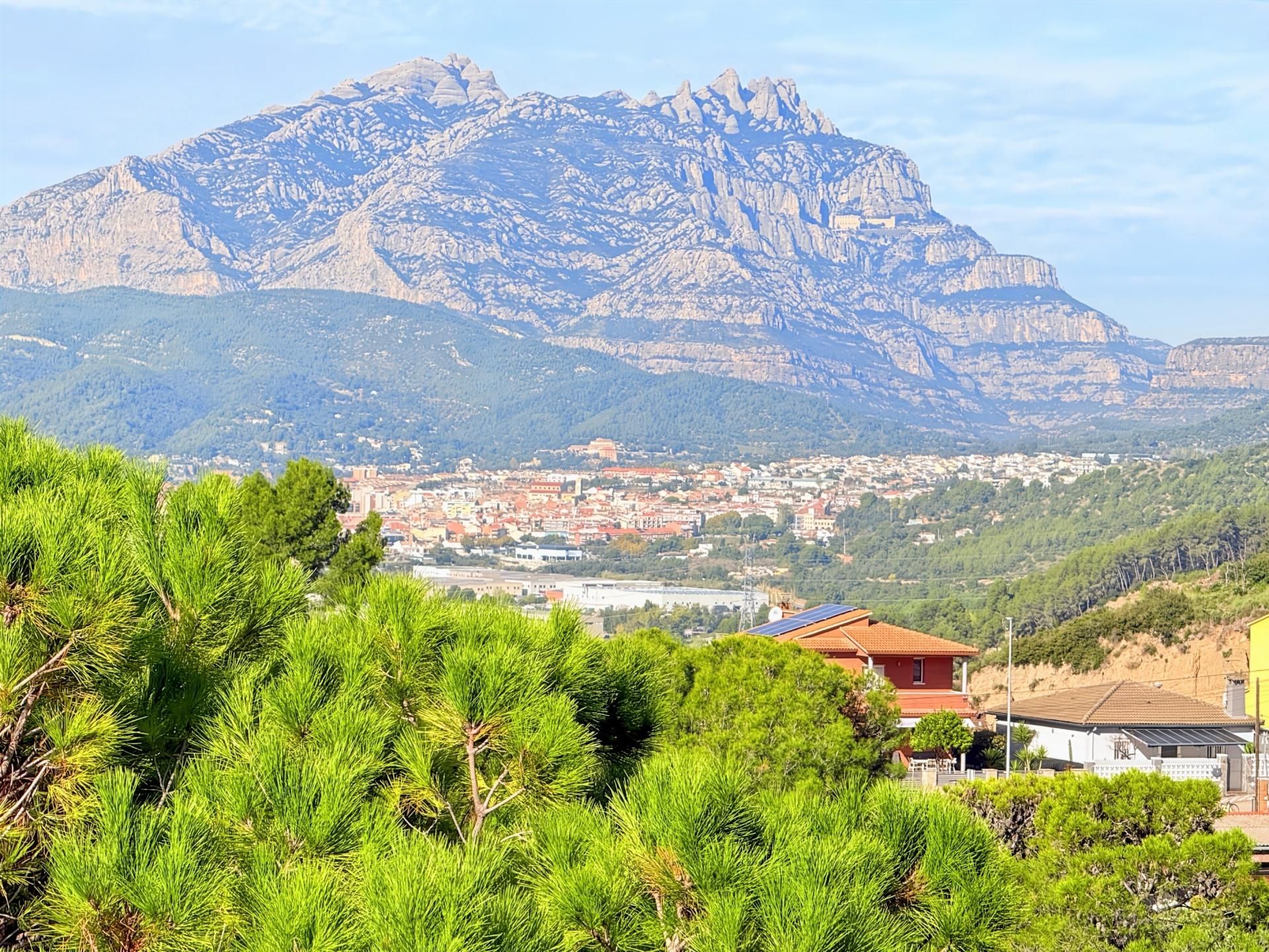 Vista exterior de Casa o chalet en venta en Abrera con Aire acondicionado, Calefacción y Terraza
