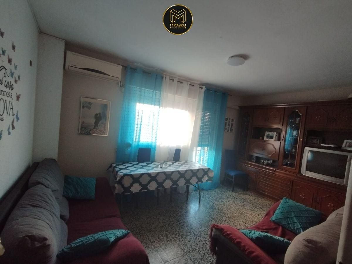 Living room of Flat for sale in  Jaén Capital  with Air Conditioner, Heating and Balcony