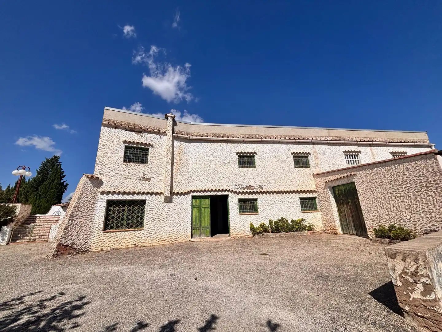 Vista exterior de Casa o xalet en venda en Ontinyent amb Calefacció, Jardí privat i Traster