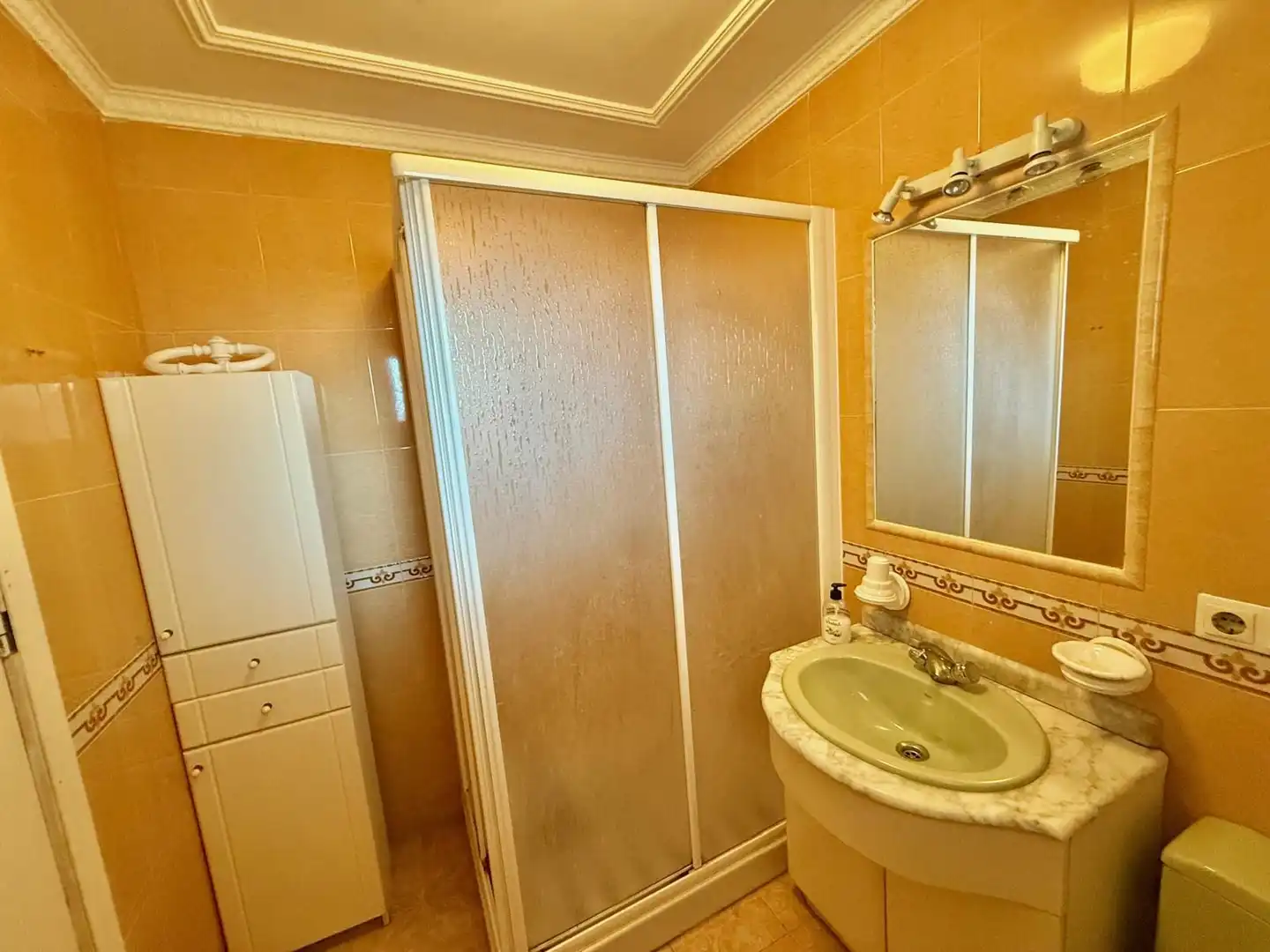 Bathroom of Detached homes for sale in Nerja  with Air Conditioner, Private garden and Terrace