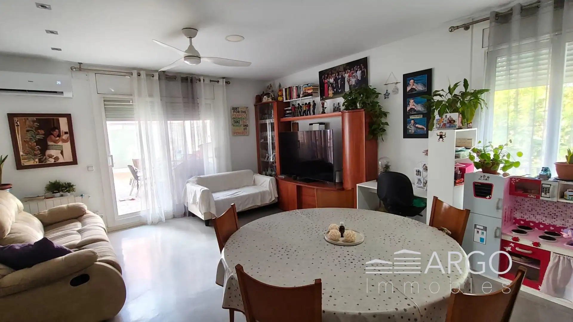 Sala de estar de Piso en venta en Rubí con Aire acondicionado, Calefacción y Terraza