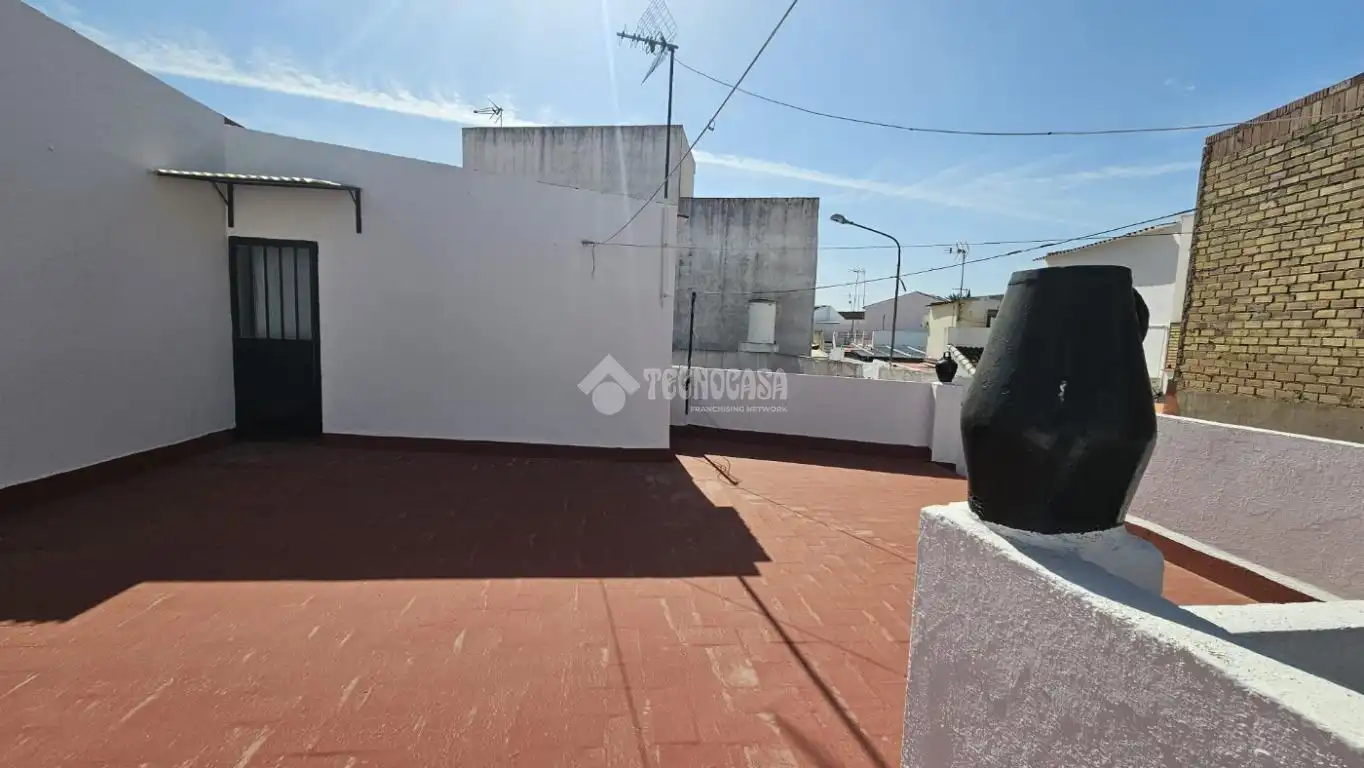 Casa aparellada amb terrassa en venda a Villanueva del Ariscal, imagen 25