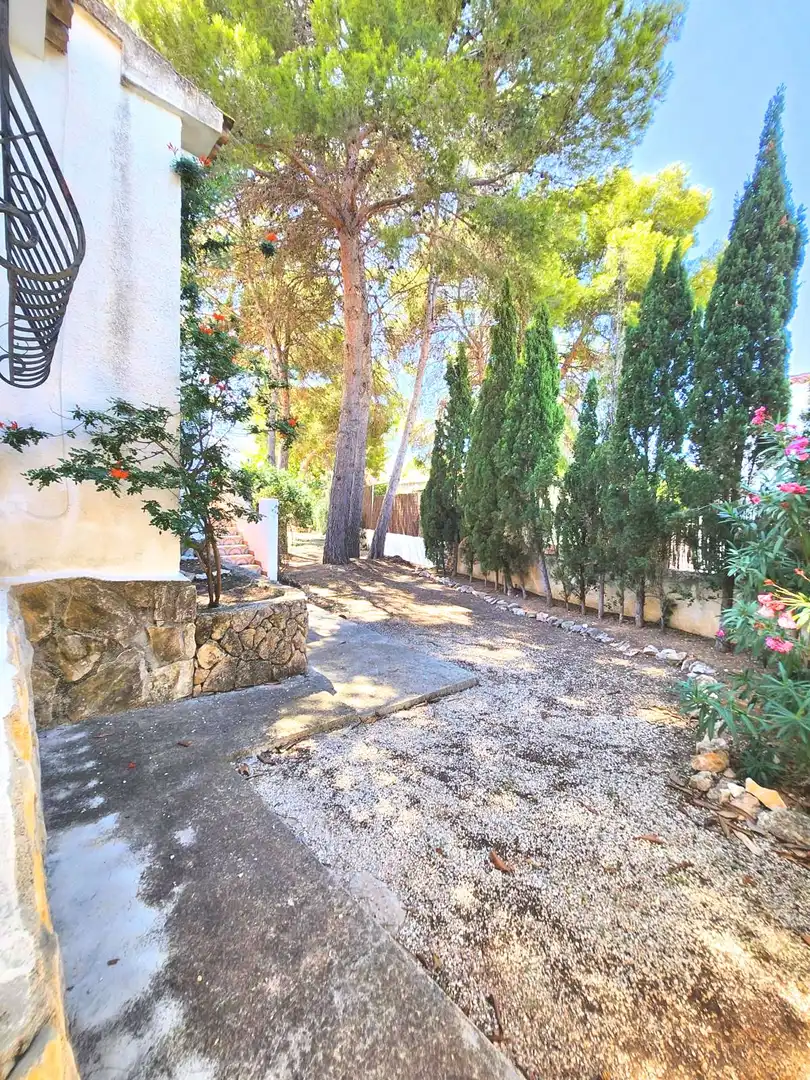 Villa con piscina in vendita a Carrió - La Merced - Los Pinos, imagen 30