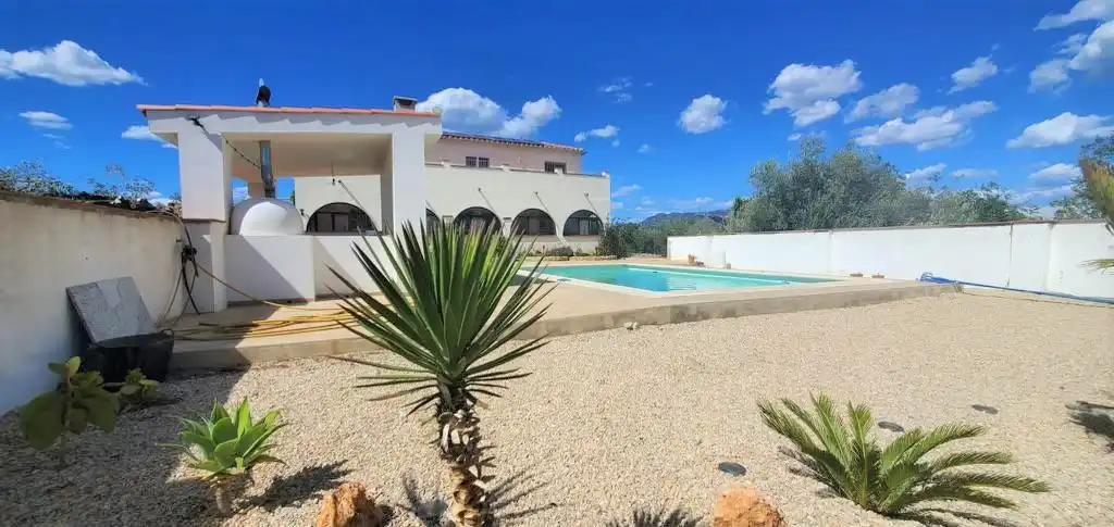 Finca rústica en venda a L'Ametlla de Mar pueblo