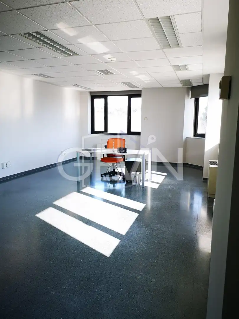 Bureau avec ascenseur à louer à Santa Perpètua de Mogoda, imagen 6