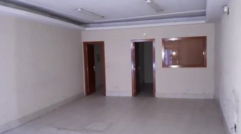 Urbis te ofrece un estupendo local en venta en Puerto de Béjar, Salamanca.