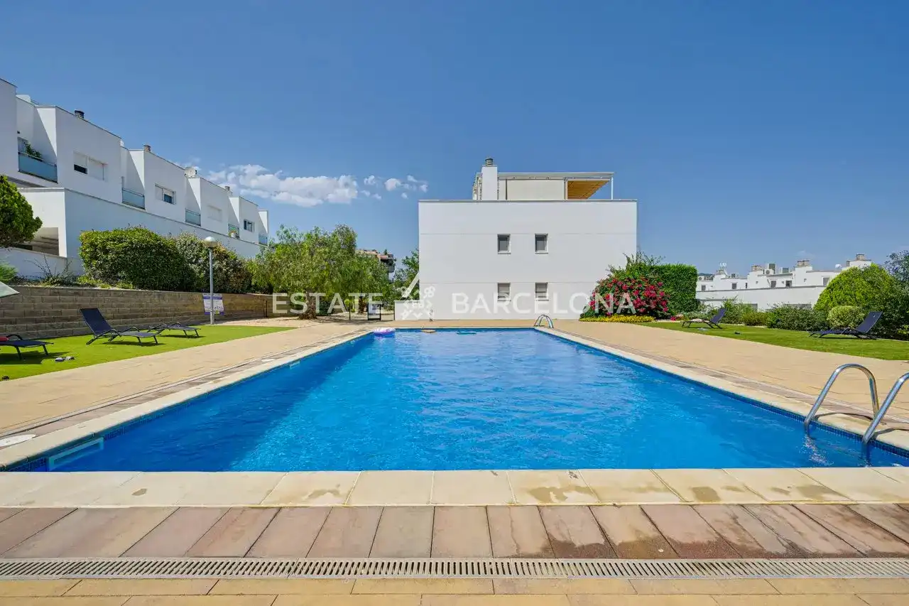 Piscina de Casa adosada en venda en Lloret de Mar amb Aire condicionat, Calefacció i Terrassa