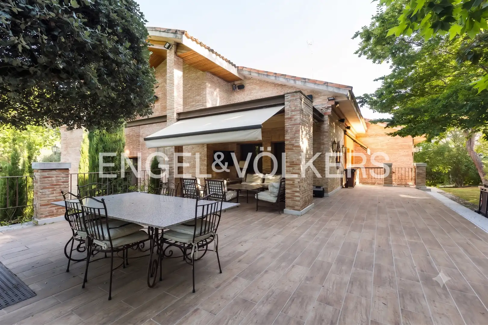 Casa amb terrassa en venda a Ciudalcampo