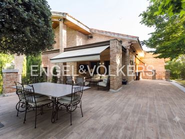 House with balcony for sale in Ciudalcampo