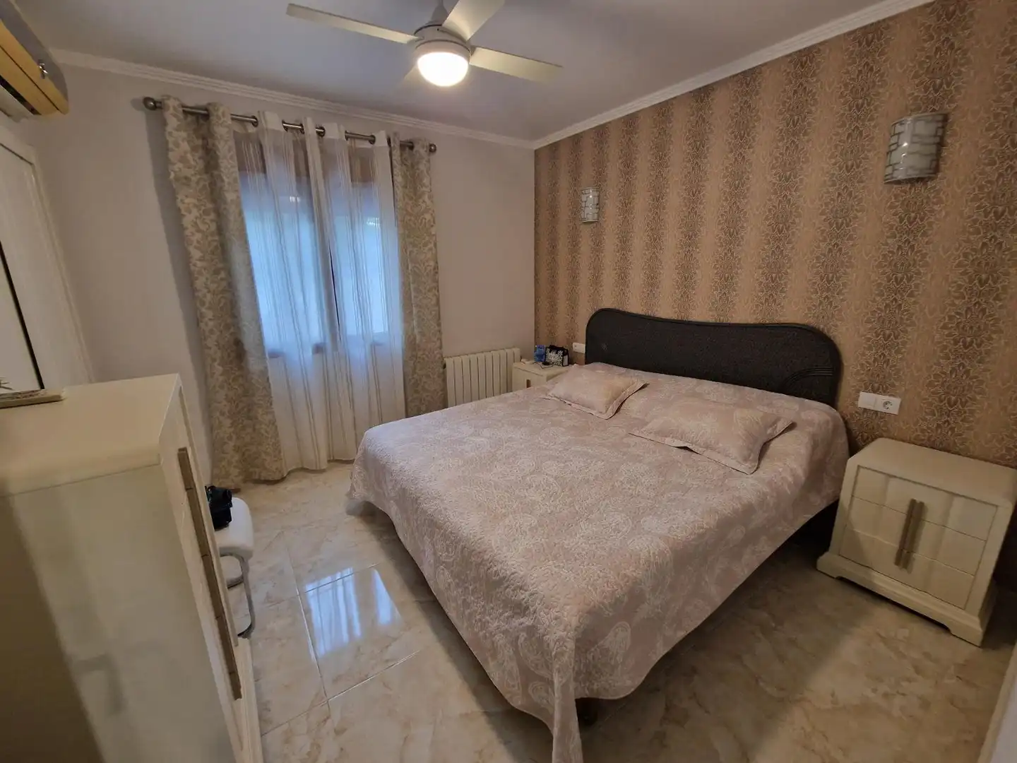 Bedroom of Houses for sale in Moraira