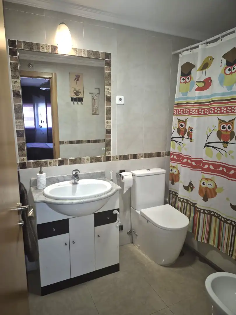 Bathroom of Flat for sale in Parla  with Air Conditioner, Heating and Terrace