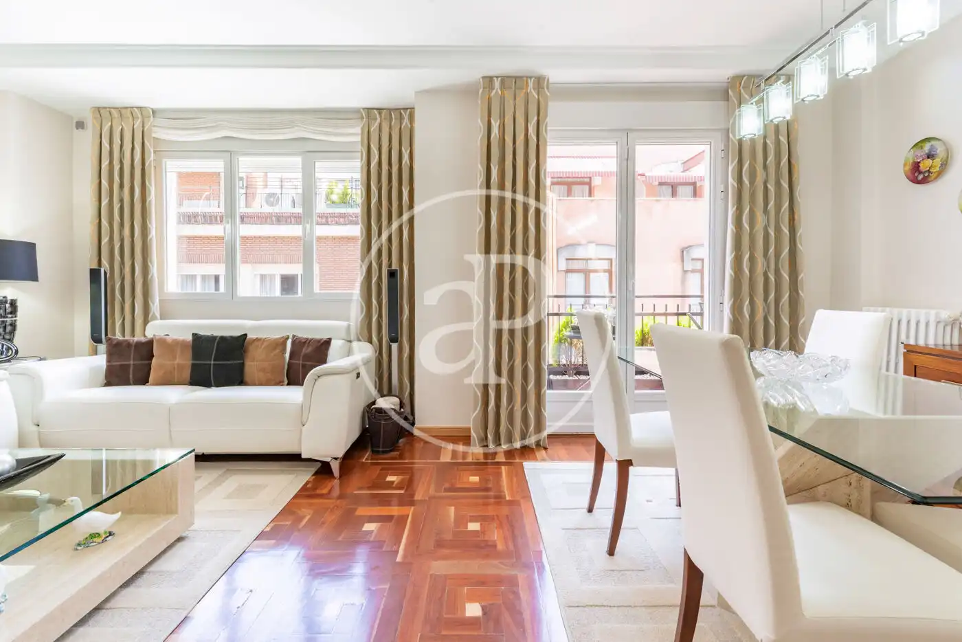 Appartamento con terrazza in vendita a C. de Garcilaso, imagen 7