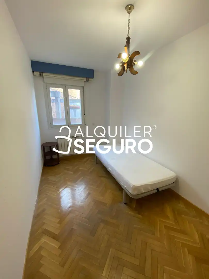 Flat with pool to rent in peñalver, imagen 3