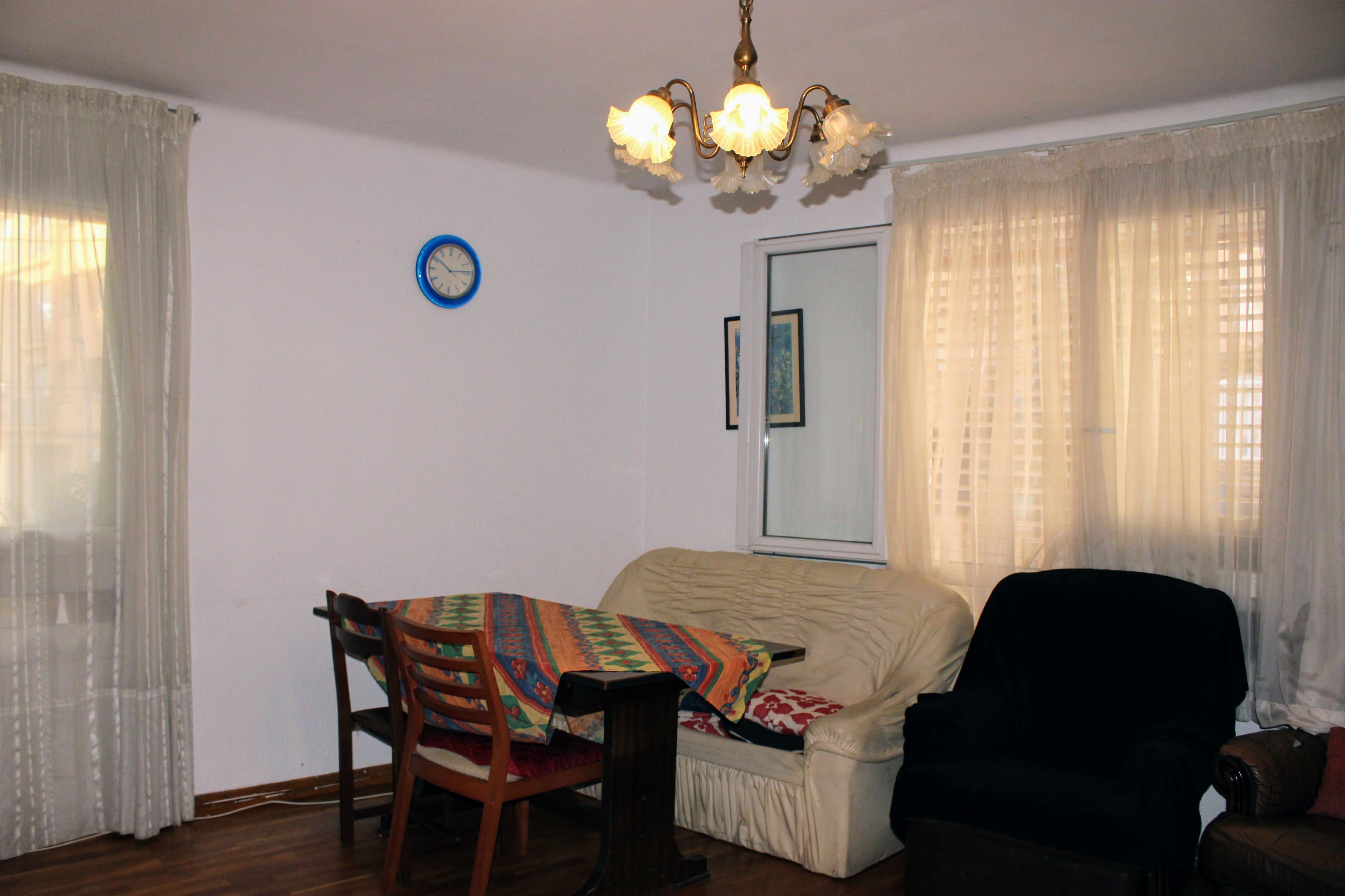 Sala d'estar de Pis en venda en Girona Capital amb Calefacció