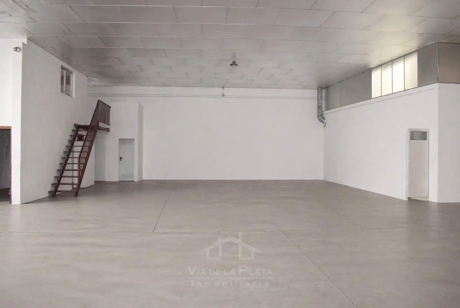Industrial building for sale in Villares de la Reina, imagen 5