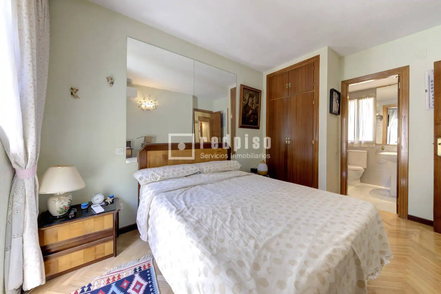 Bedroom of Houses for sale in Pozuelo de Alarcón  with Heating, Private garden and Terrace