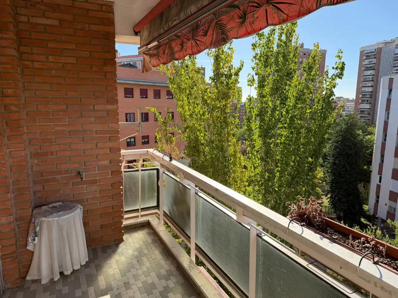 Terrasse von Wohnung zur Miete in Ciudad Lineal
