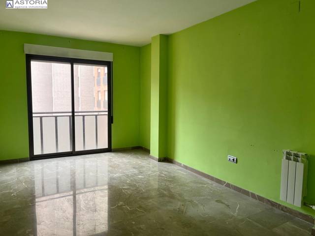 Oficina en Alquiler en Avenida de la Constitución, 33 en Pajaritos