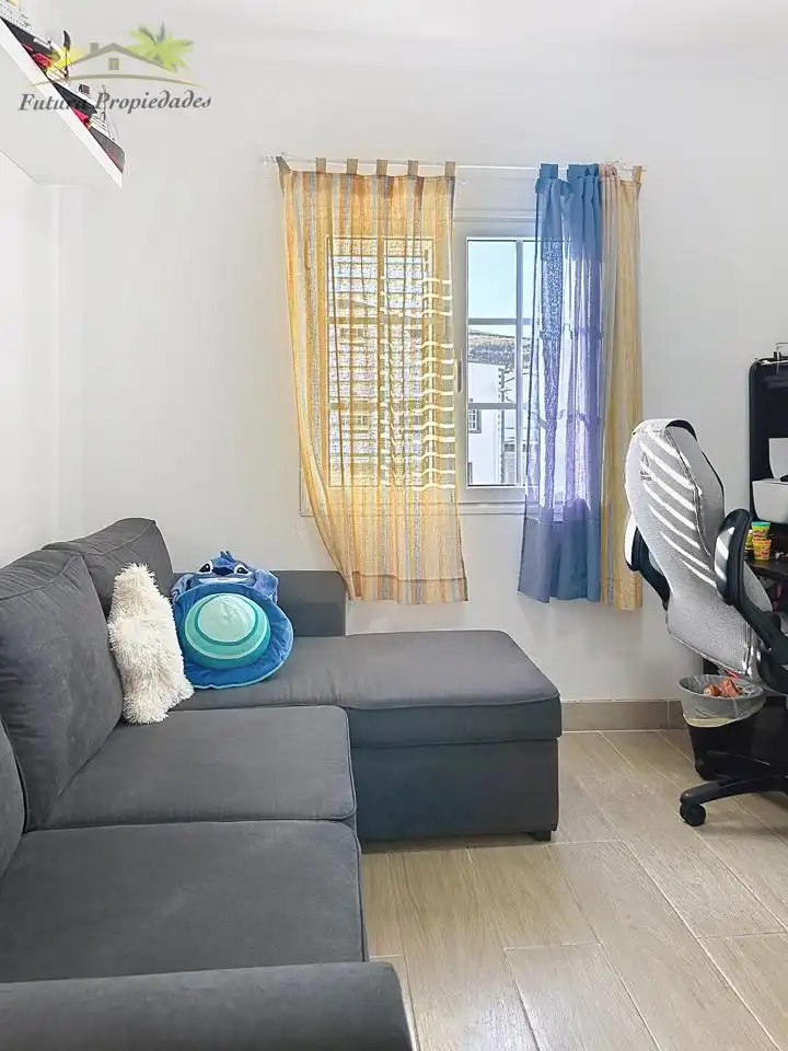 Sala d'estar de Pis en venda en San Bartolomé amb Aire condicionat i Terrassa