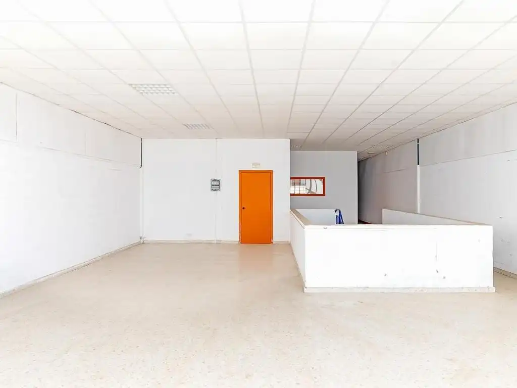 Büro zum Verkauf in Alcalá del Río mit Abstellraum