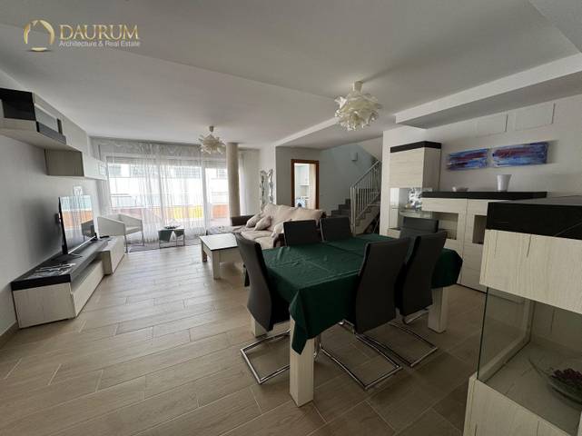 Ático en Venta en CARLOS ARNICHES en Carolinas Bajas