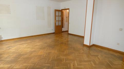 Foto 5 de Piso en venta en Carrer de Pius Xiiè, Centre, Cornellà de Llobregat