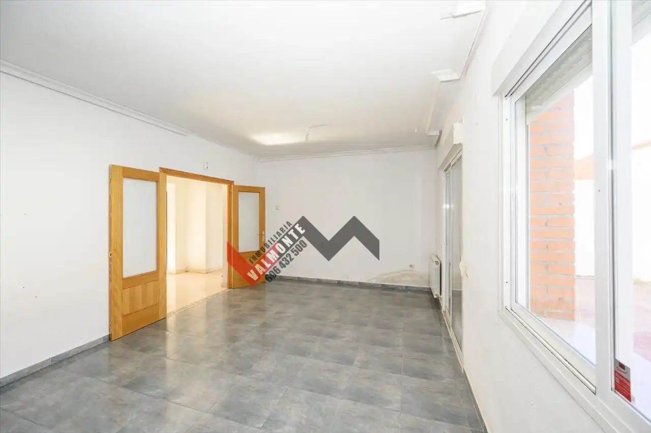 Casa o xalet en venda en Chozas de Canales amb Calefacció i Terrassa