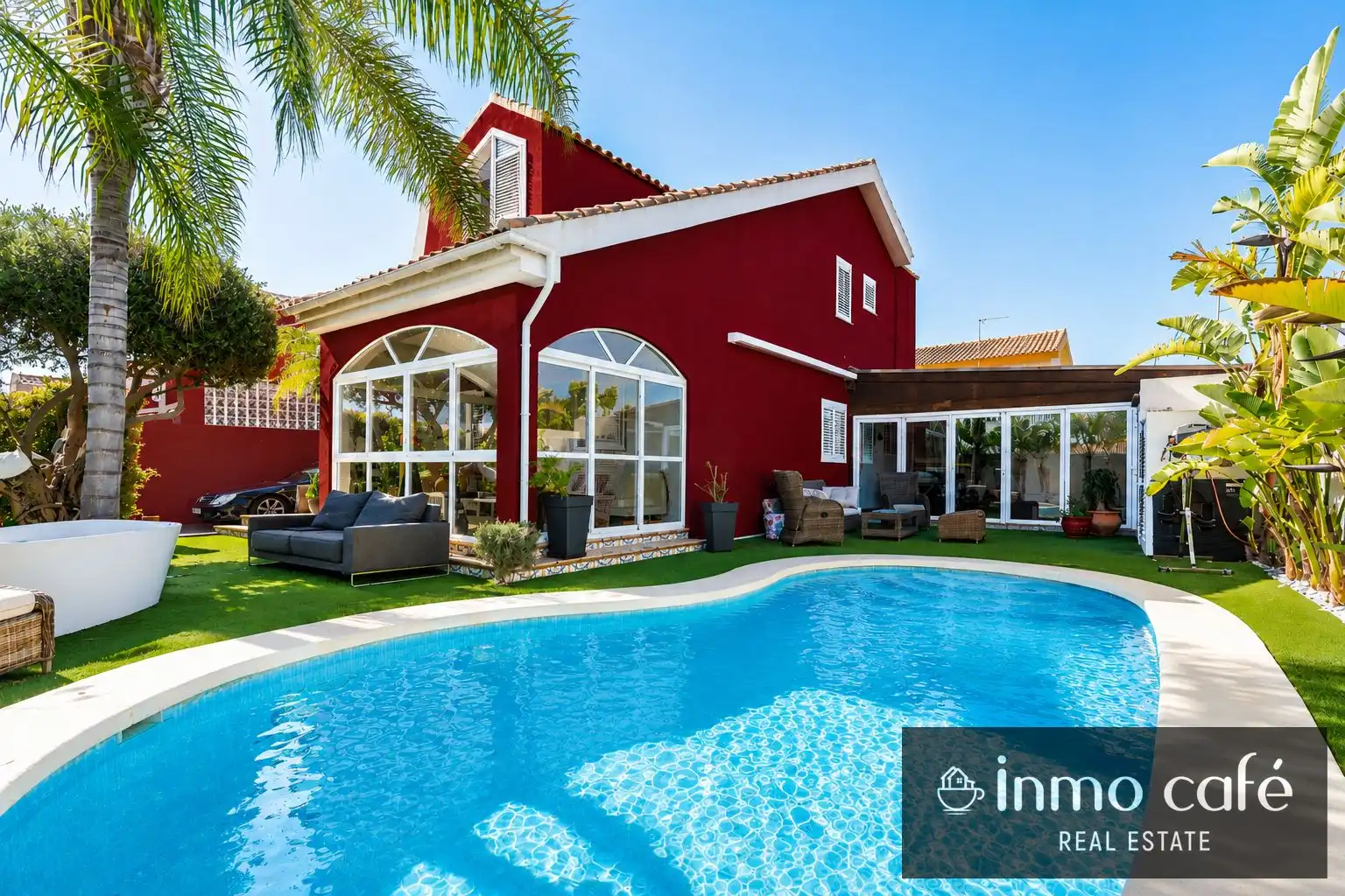 House with pool for sale in PESCADORES