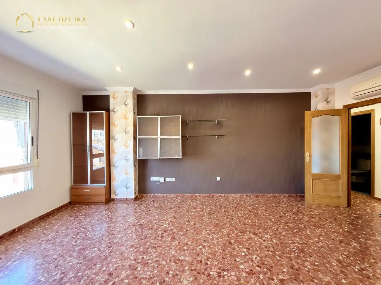 Flat with lift for sale in Bernat Guinovart