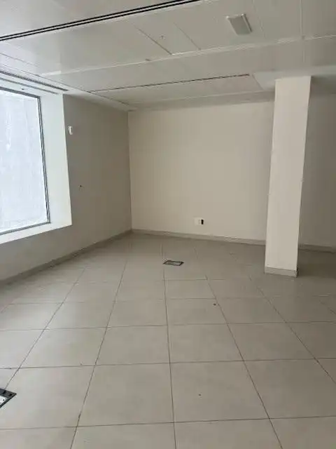Commercial properties for rent in Calle Nuestra Señora de la Almudena, Vírgenes