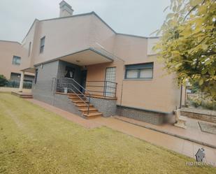 Vista exterior de Casa o xalet en venda en Langreo amb Terrassa