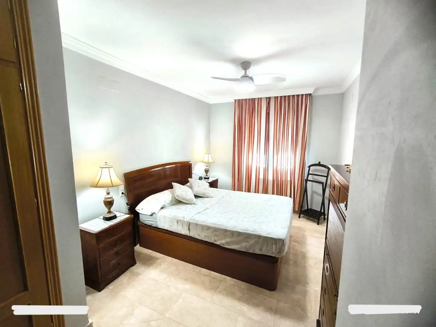Bedroom of Flat for sale in Beiro