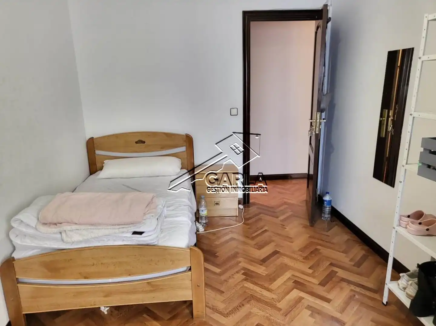 Dormitori de Pis de lloguer en Salamanca amb Calefacció i Parquet