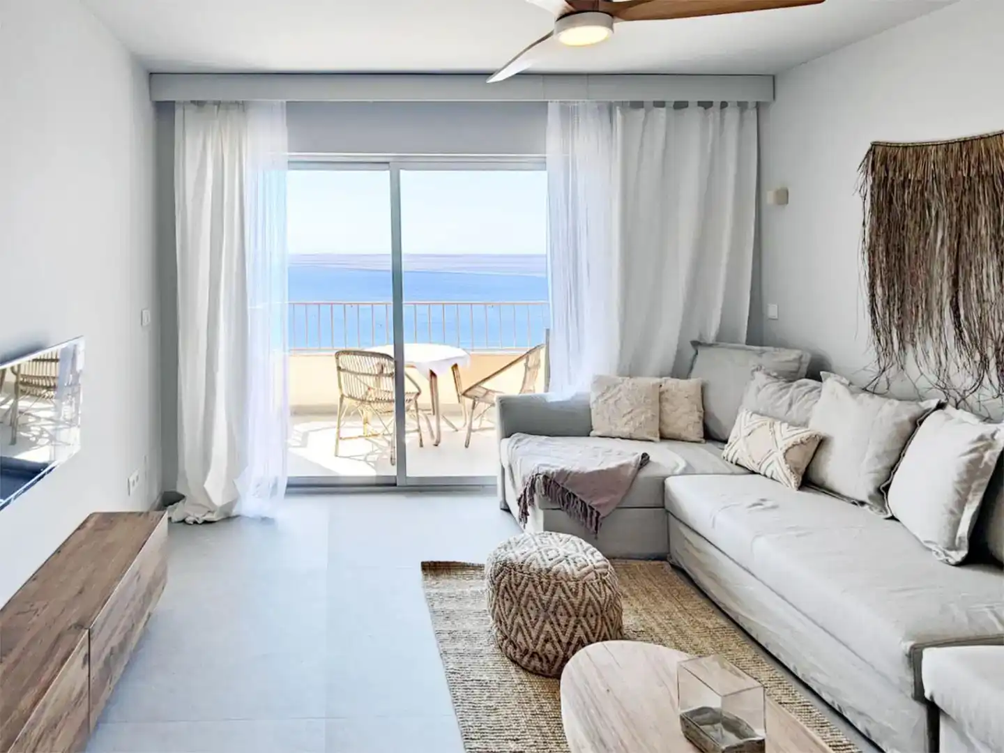 Sala de estar de Piso de alquiler en Almuñécar con Piscina y Balcón